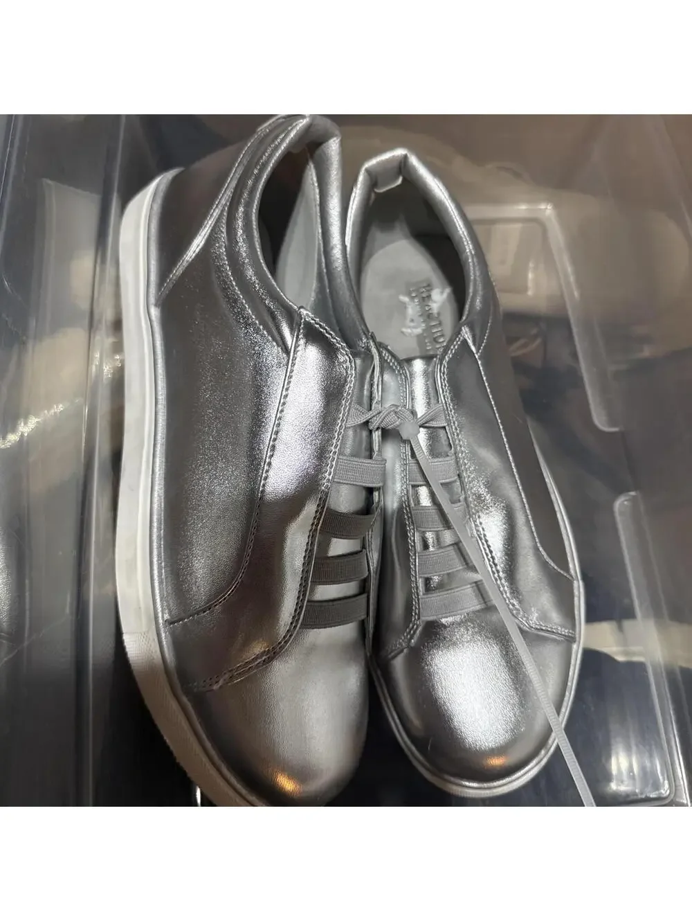 Kenneth Cole Reaction Women’s Bonnie Sneaker, Size 10, Silver – New